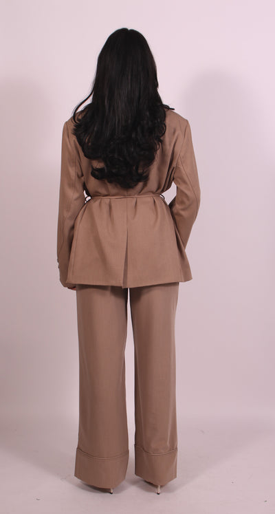 Linnest ™ | Tie blazer Beige